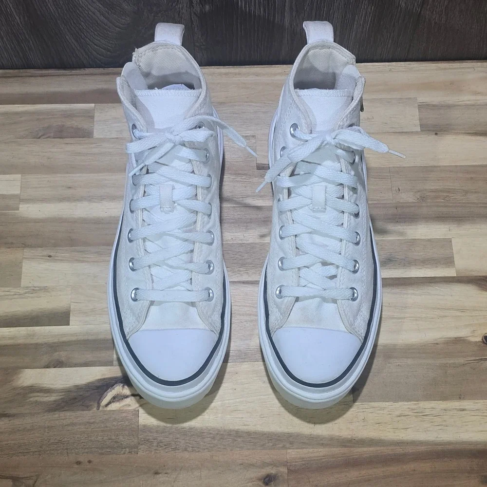 Converse Chuck Taylor‎ All Star Lugged Lift A03012C Kids 6 White Platform